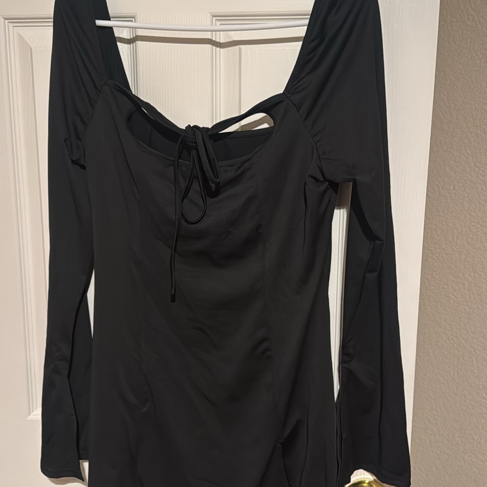 Black Tie-Back Long Sleeve Women's Top